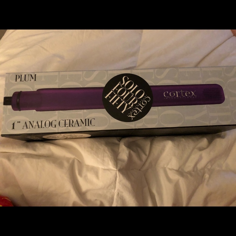 Cortex  Solo 450 1” ceramic flat iron PLUM NIB